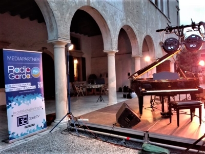 NOTE IN VILLA INIZIA - RADIO GARDA È MEDIA PARTNER